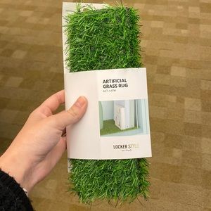 ⭐️ 2/$5 Locker Grass Decor
